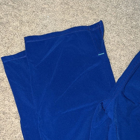 Scrub set - Picture 3 of 4